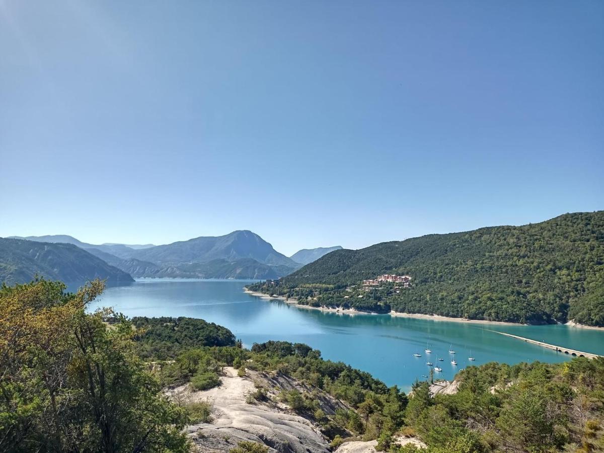 Leparadisachorges Exterior photo